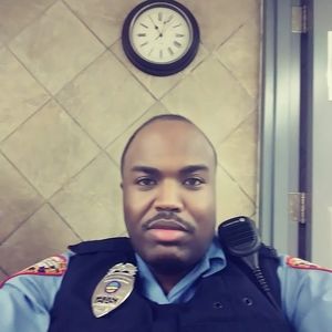 Meet your Posher, Dion